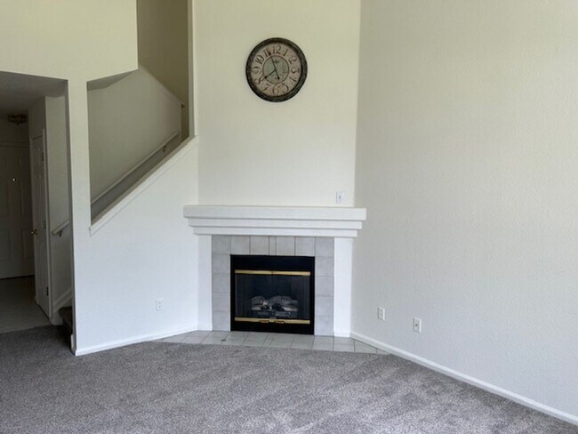 Building Photo - 3 BED 2.5 BATH townhome IN WESTMINTER