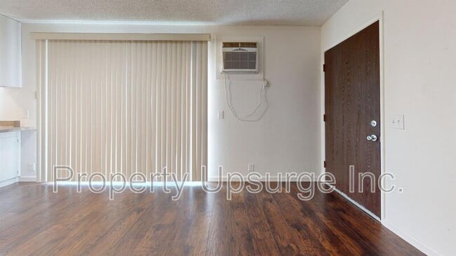 Building Photo - 2741 Gilmore Ln