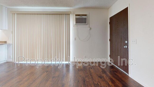 Foto del edificio - 2741 Gilmore Ln