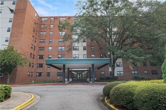 Building Photo - 2965 Pharr Ct S Northwest