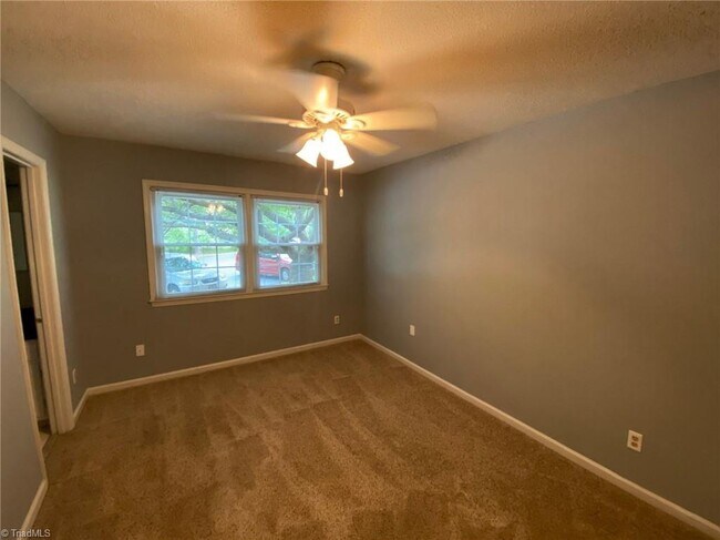 Foto del edificio - 4610 Lawndale Dr