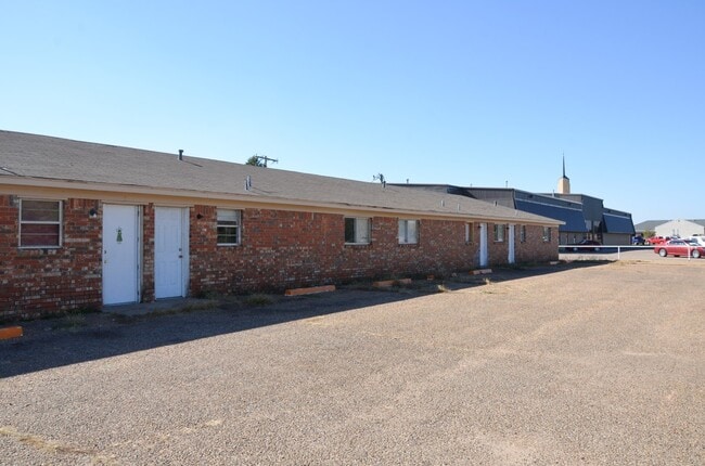 Building Photo - 1725 E 1st St