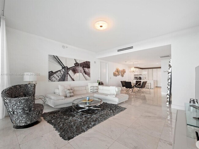Building Photo - 10203 Collins Ave