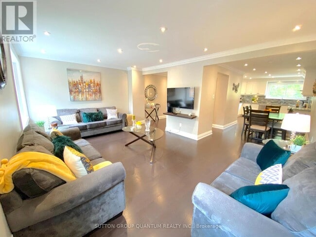 Building Photo - 5477 Schueller Crescent