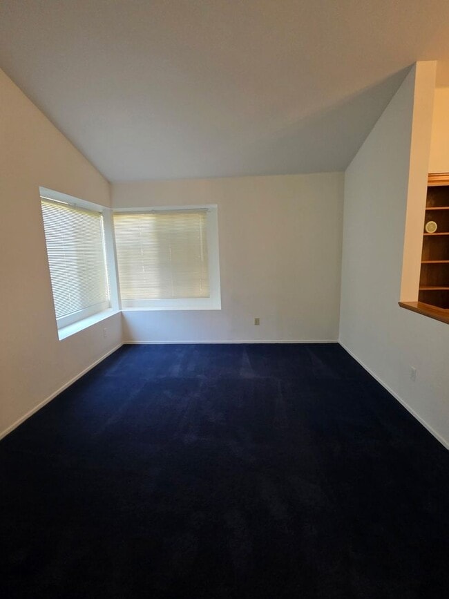 Building Photo - 6508 Pine Borough Ct