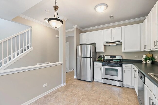 Building Photo - 2284 Flagstone Ln