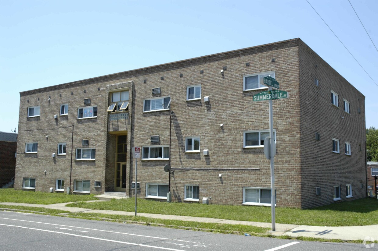 Primary Photo - 7740 Summerdale Ave
