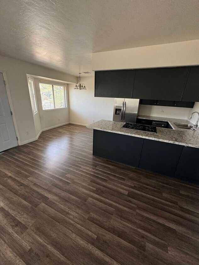 Foto principal - 8440 E Greg Ct