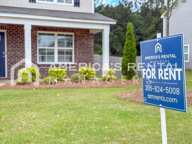 Building Photo - Move-in Special! Beautiful 5 Bed, 3 Bath h...