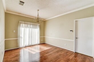 Building Photo - 6818 Portuguese Bend Dr