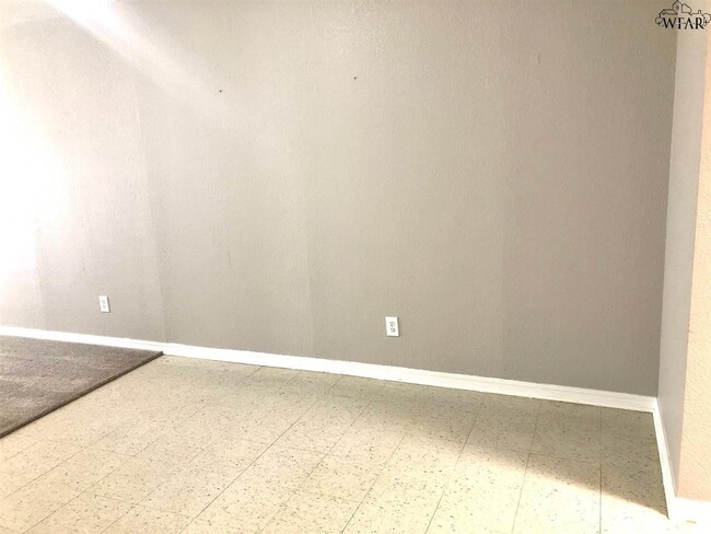 Building Photo - 4105 Latricia Ln