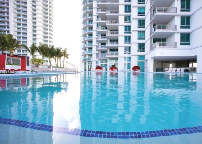 Building Photo - 350 S Miami Ave