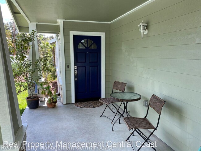 Foto del edificio - 3 br, 2.5 bath House - 5686 Rosario Ave.