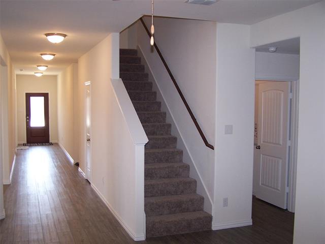 Foto del edificio - 6001 Sutton Fields Trail