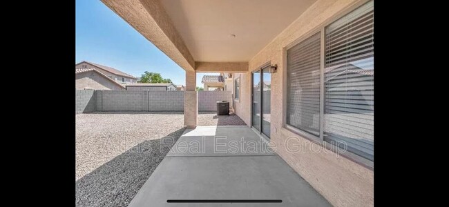 Building Photo - 36556 W Velazquez Dr