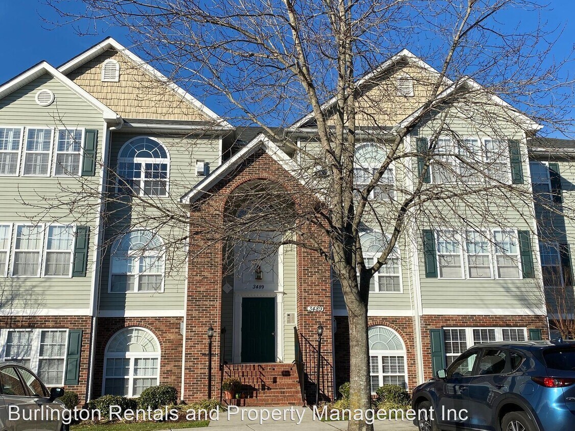 Primary Photo - 3489 Forestdale Dr