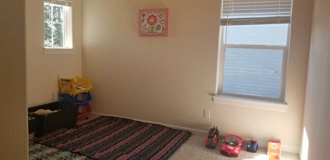 Bed Room - 17825 41st Dr SE