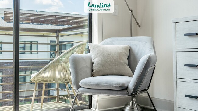 Foto del edificio - 3700 Mapleshade Ln