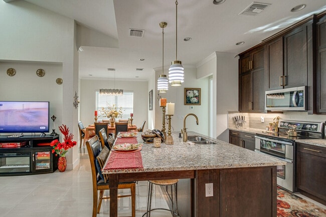 Foto del edificio - 7204 Cayo Coco Ln