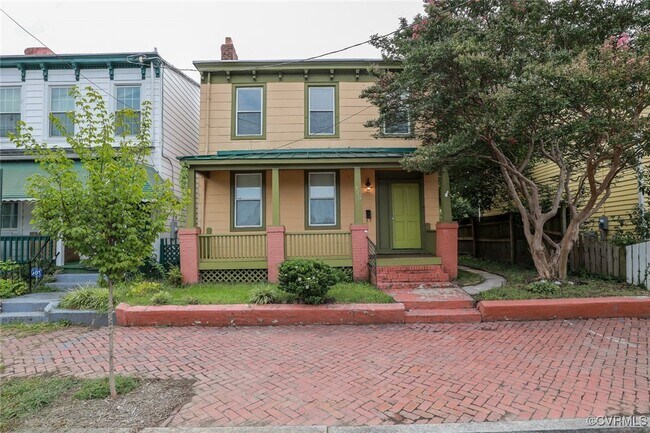 Building Photo - 715 N 26th St