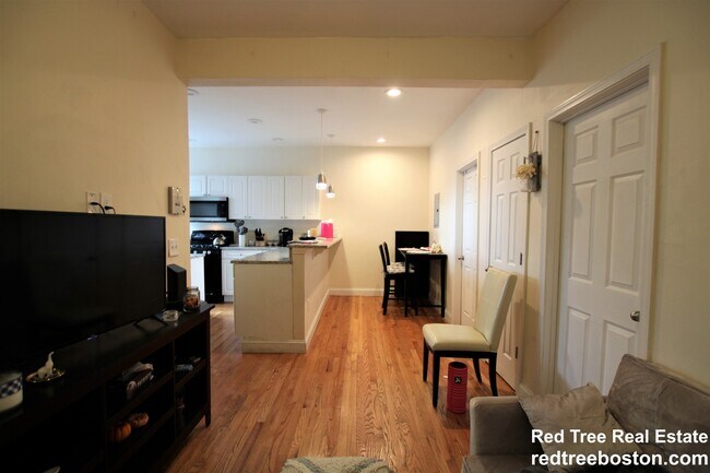 Foto del edificio - 1868 Commonwealth Ave