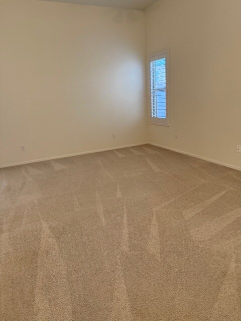 Foto del edificio - 6431 W Desert Hollow Dr