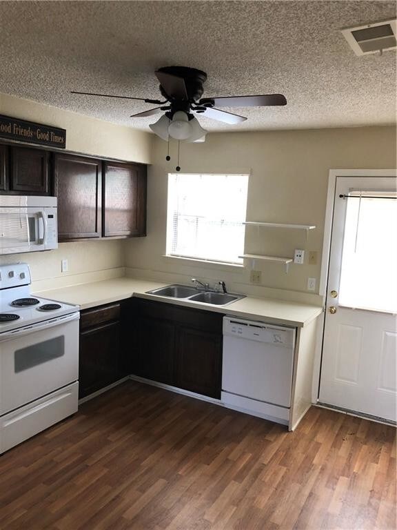 Primary Photo - 209 Vista Way