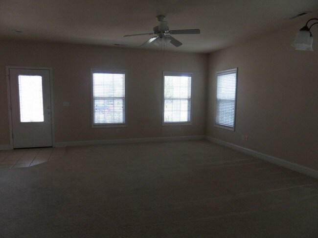 Foto del edificio - 112 Fortenberry St