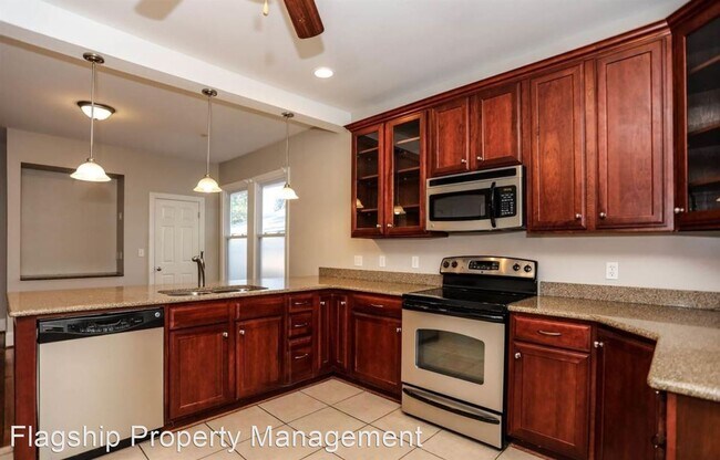 Foto del edificio - 3 br, 2 bath House - 11 Briggs Ave