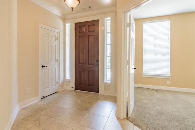 Foto del edificio - 70 Shell Port Square