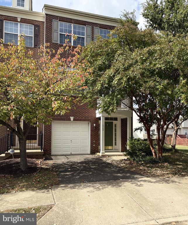 Building Photo - 9700 Kennoway Ct