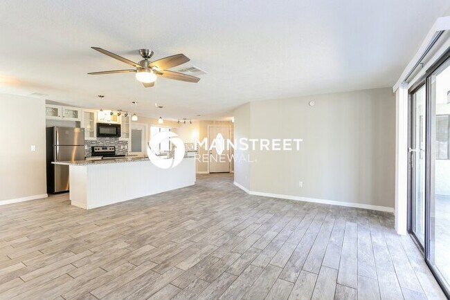 Foto del edificio - 3 Bedroom Pet-Friendly Home in New Port Richey, FL with Main Street Renewal