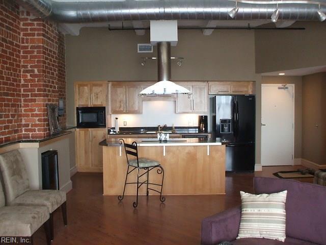 Building Photo - 435 Monticello Ave