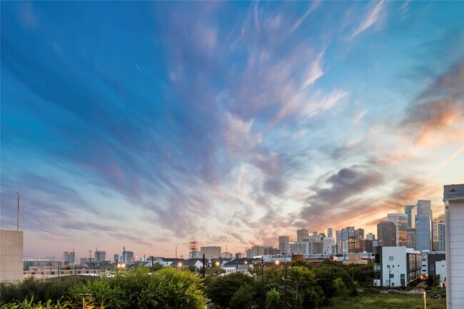 Foto del edificio - 808 Paige St