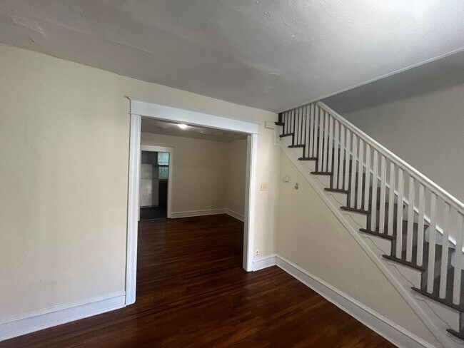 Building Photo - 6052 N Norwood St