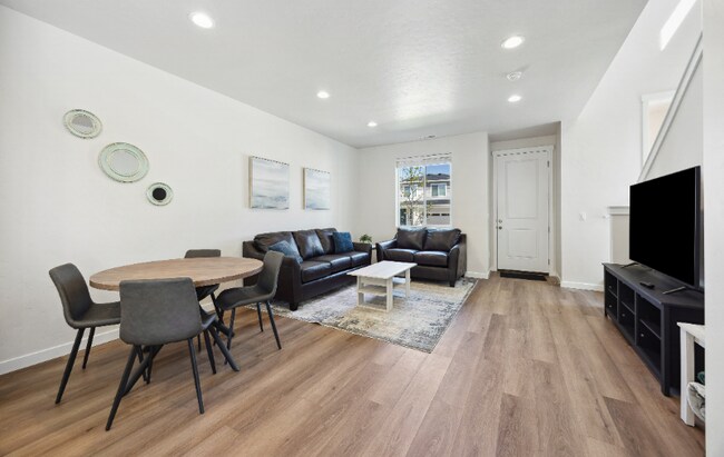 Foto del edificio - 12467 W Endsley Ln