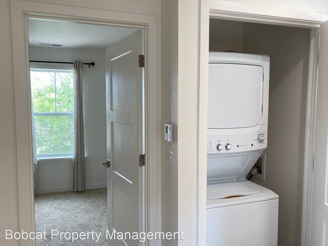 Building Photo - 2 br, 2 bath House - 3880 Bonnie Pl