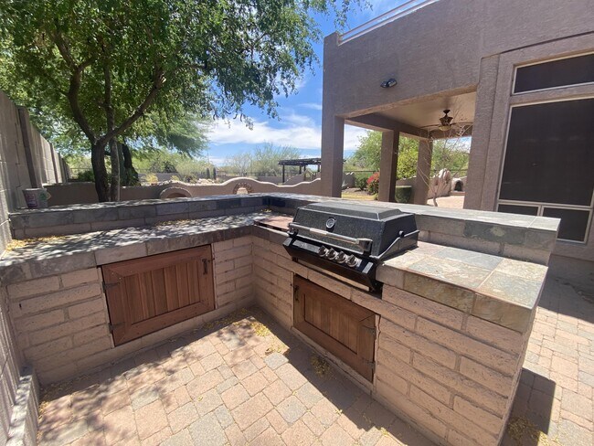 Foto del edificio - 3107 N Sawyer Cir