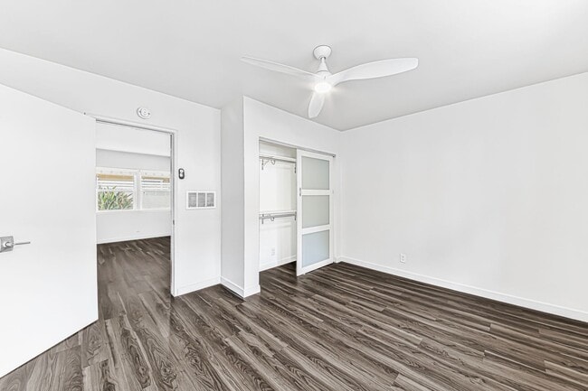 Foto del edificio - 4308 E 4th St