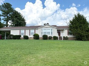 Building Photo - 210 Brushwood Rd