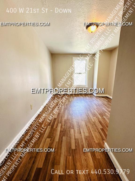 Foto del edificio - 400 W 21st St