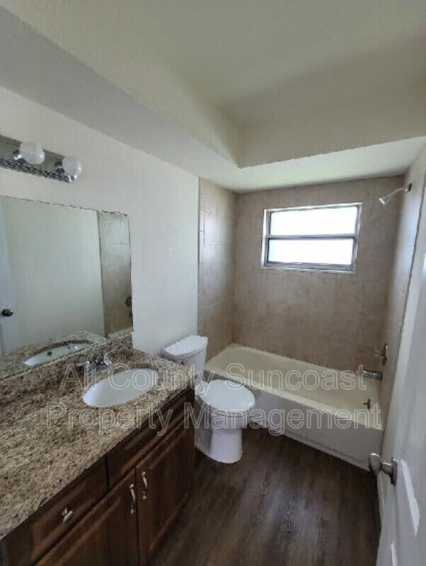 Foto del edificio - 7450-7435 35th St N