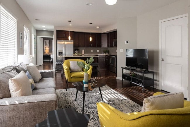 Building Photo - 2201 Reading Rd