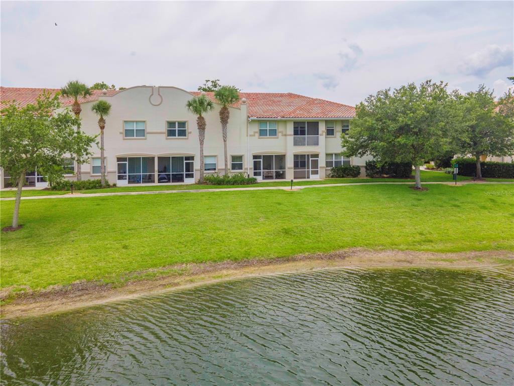 Foto principal - 190 Riverview Bend S