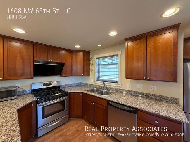Foto del edificio - 1608 NW 65th St
