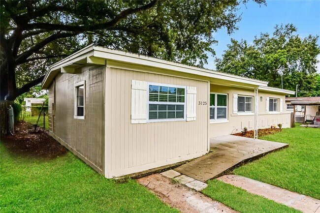 Foto del edificio - 3125 Wallington Dr