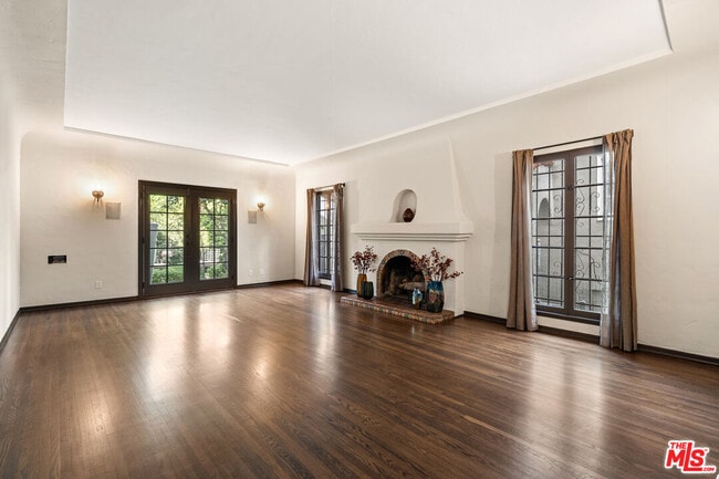 Foto del edificio - 1146 S Hayworth Ave