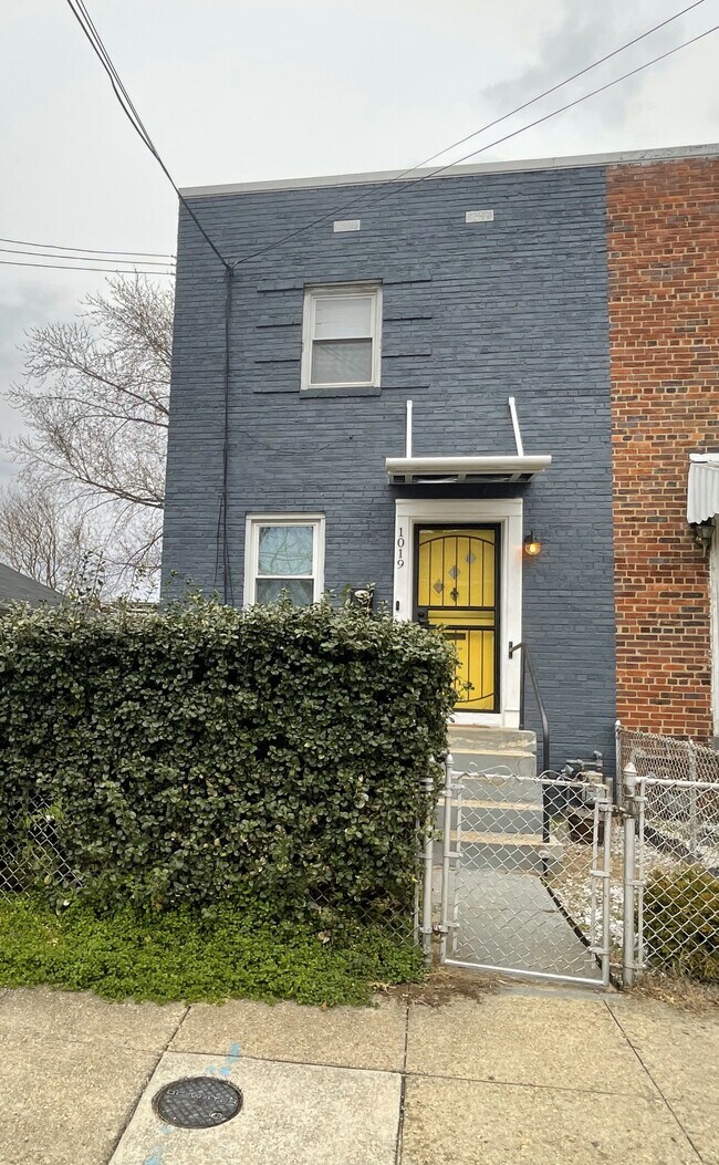 Foto del edificio - 1019 47th St NE