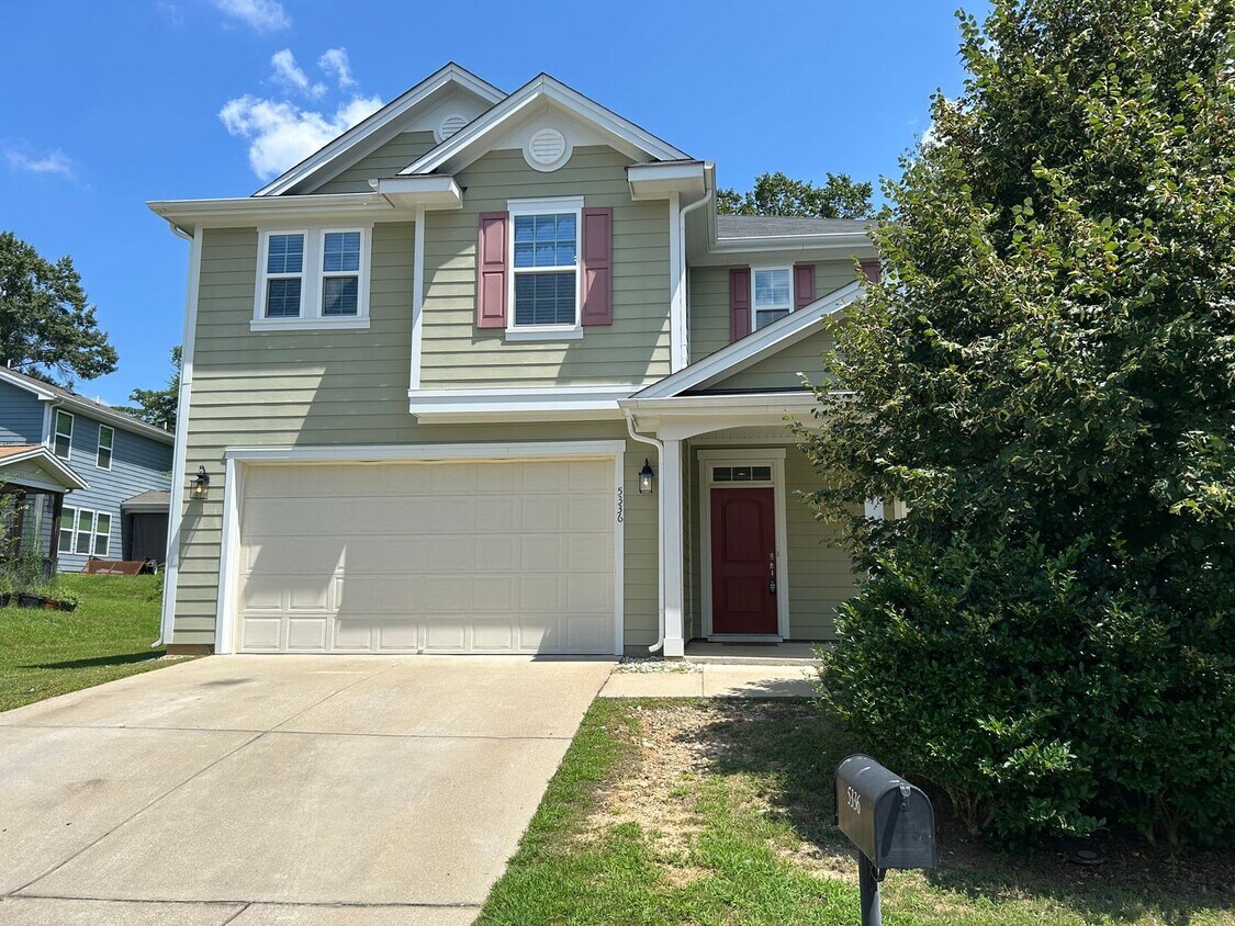 Primary Photo - 3 Bedroom | 2.5 Bath Home in Raleigh - Fen...
