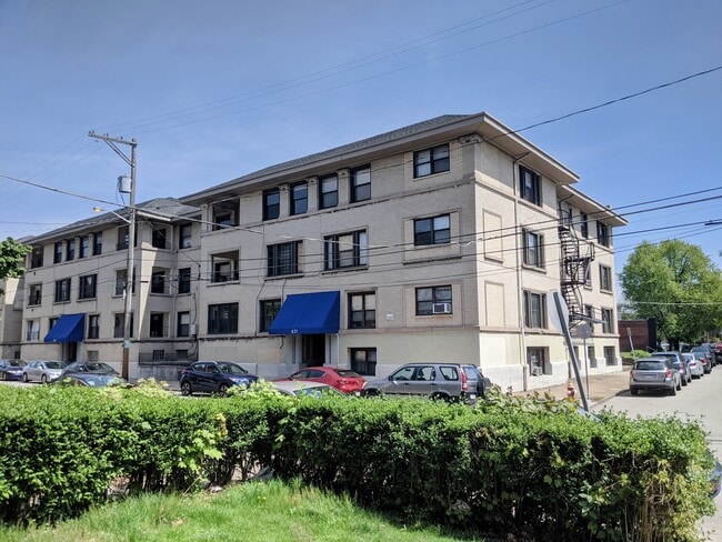 Building Photo - 631 Maryland Ave